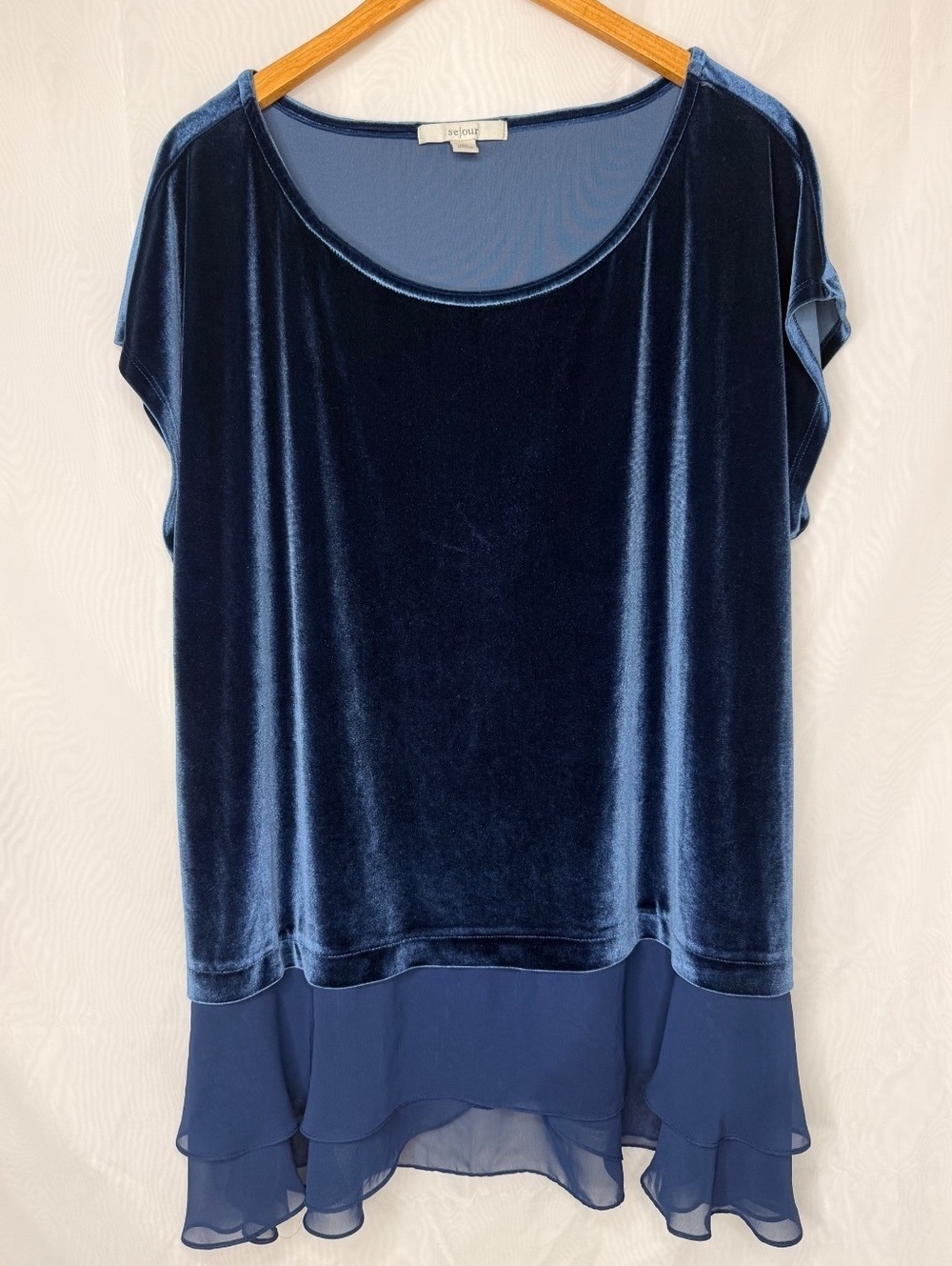 Sejour Navy Velvet Ruffle Hem Top 2X
